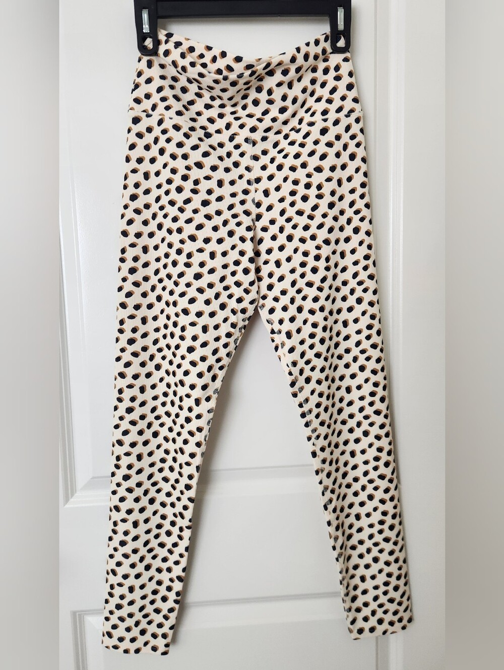 Beach Riot Leggings - Picture 2 of 7